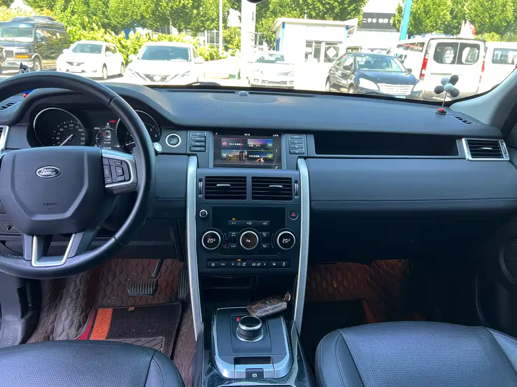 Land Rover Discovery Sport 2019 — фото 8