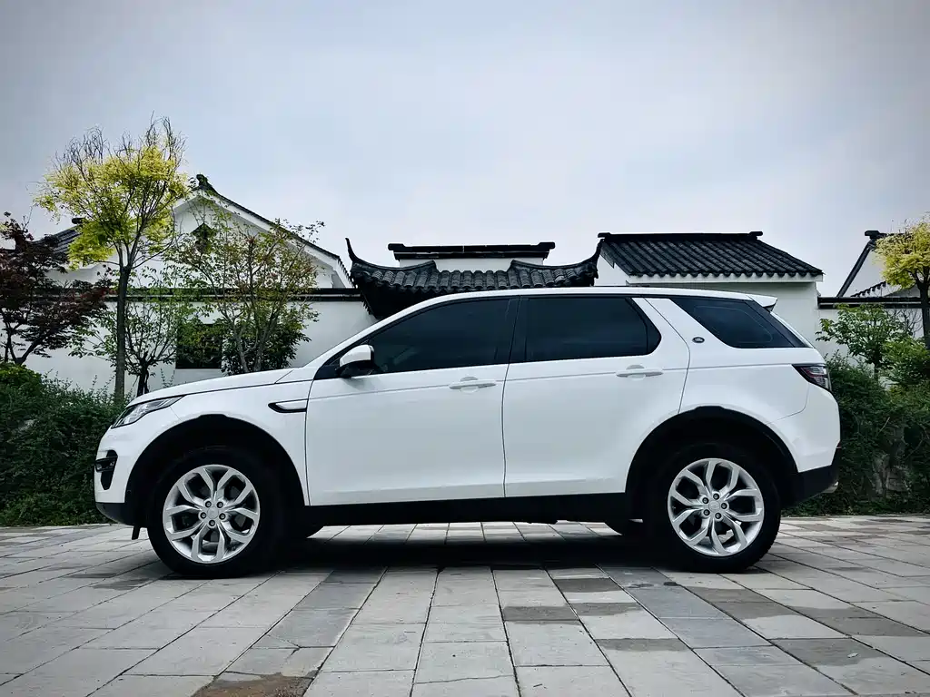 Land Rover Discovery Sport 2019 — фото 7