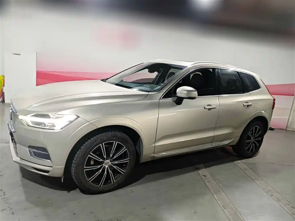 Volvo XC60 2021 — фото 2