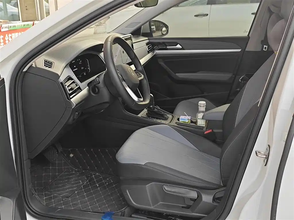 Volkswagen Lavida 2024