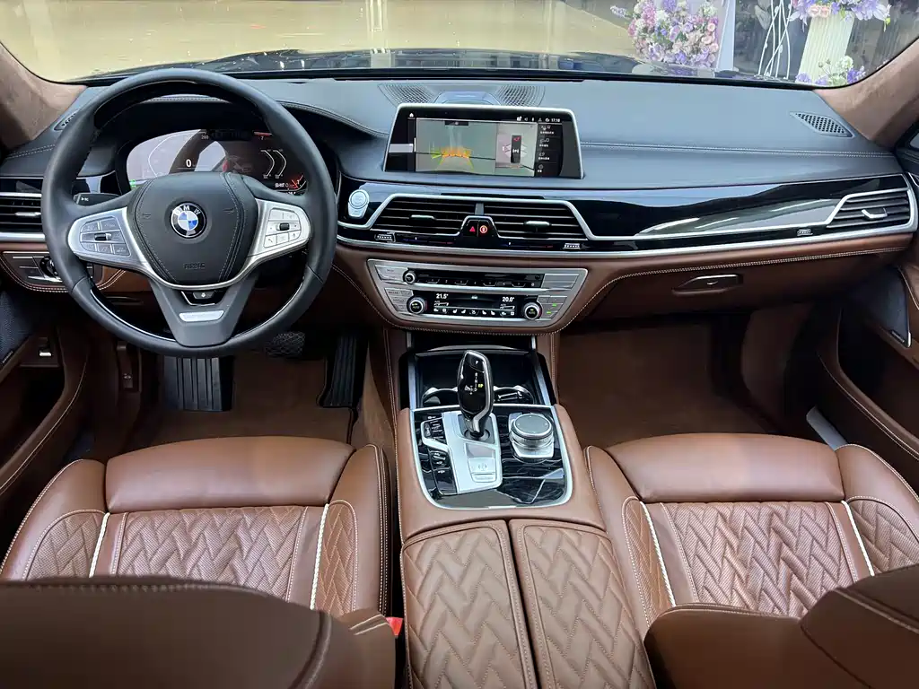 BMW 7 Series 2022 — фото 16