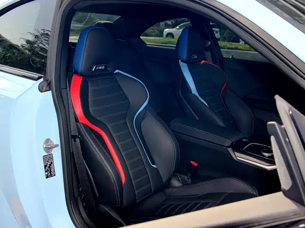 BMW M2 2025