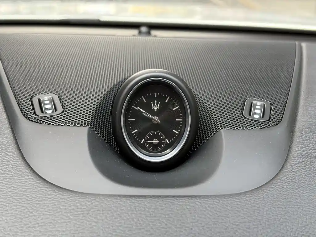 Maserati Levante 2020 — фото 14