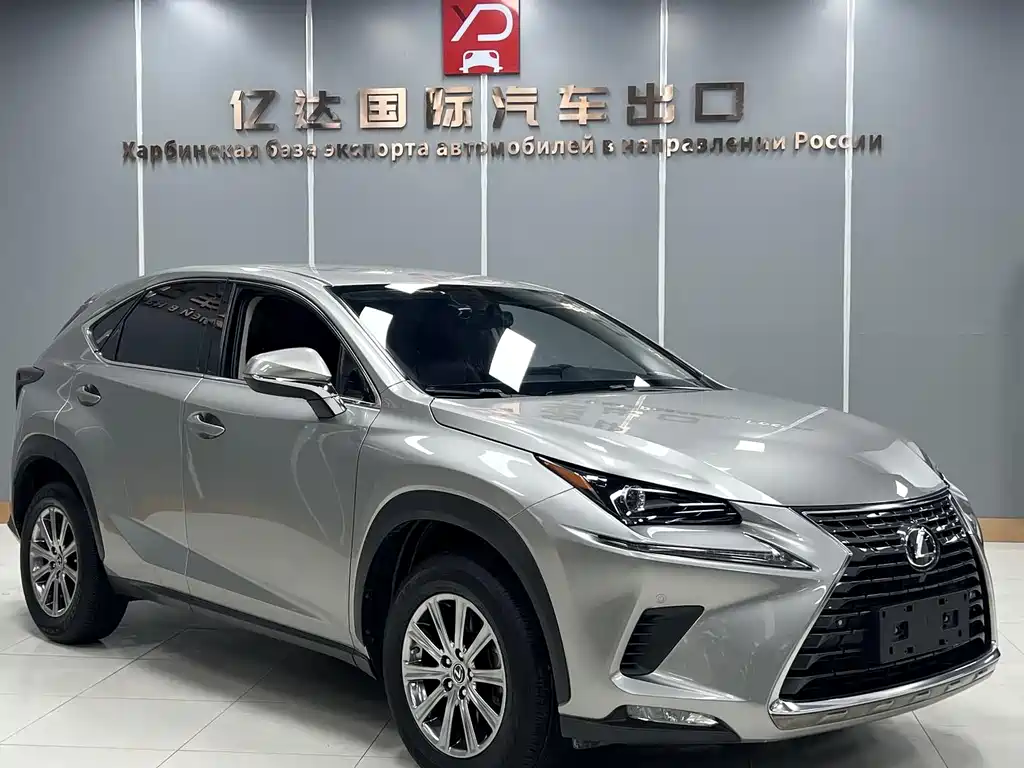 Lexus NX 2021