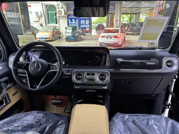 Mercedes-Benz G-Class 2025