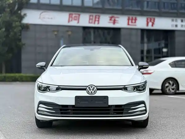 Volkswagen Golf 2022