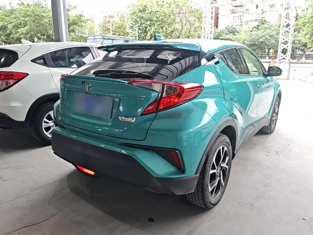 Toyota C-HR 2019 — фото 5