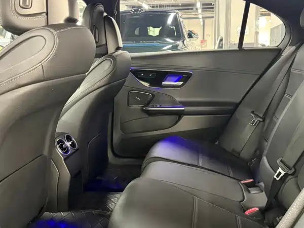 Mercedes-Benz C-Class 2023