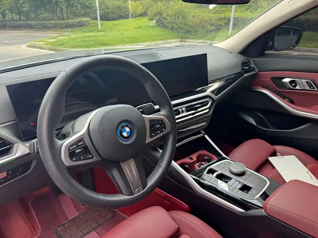 BMW i3 2024 — фото 6
