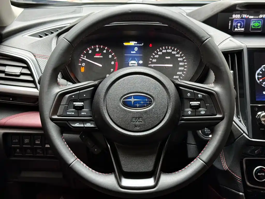 Subaru Forester 2024 — фото 12