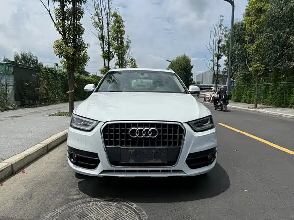 Audi Q3 2015