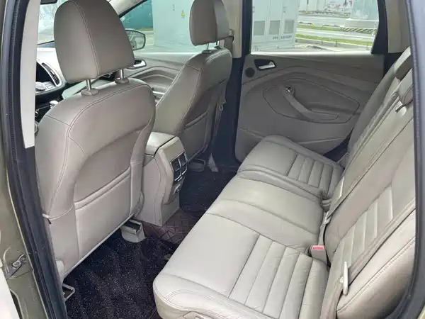 Ford Kuga 2013