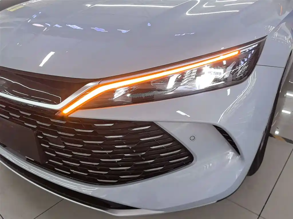 BYD Qin L 2025 — фото 24