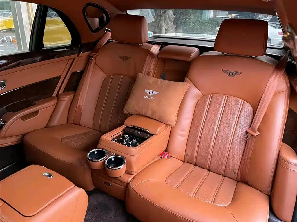 Bentley Mulsanne 2011 — фото 8
