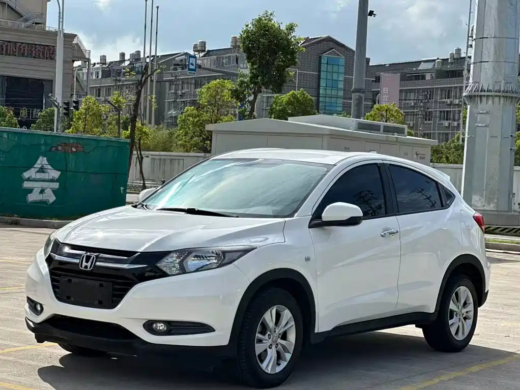 Honda Vezel 2016