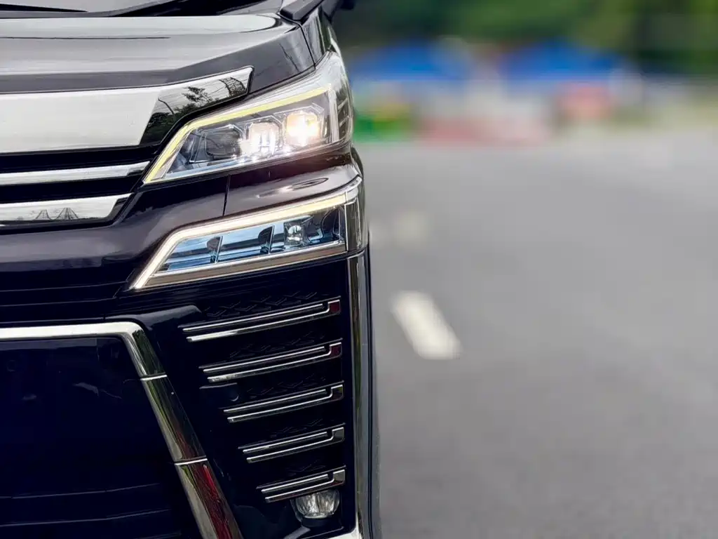 Toyota Vellfire 2019 — фото 4