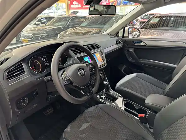 Volkswagen Tiguan L 2020