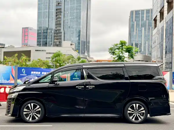 Toyota Vellfire 2019