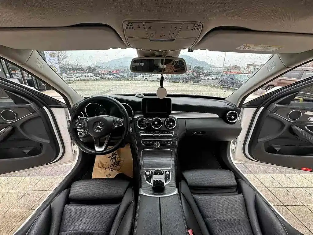 Mercedes-Benz C-Class 2017 — фото 7