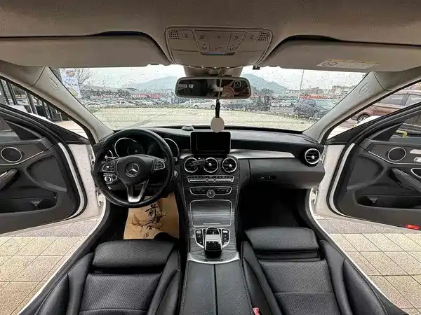 Mercedes-Benz C-Class 2016
