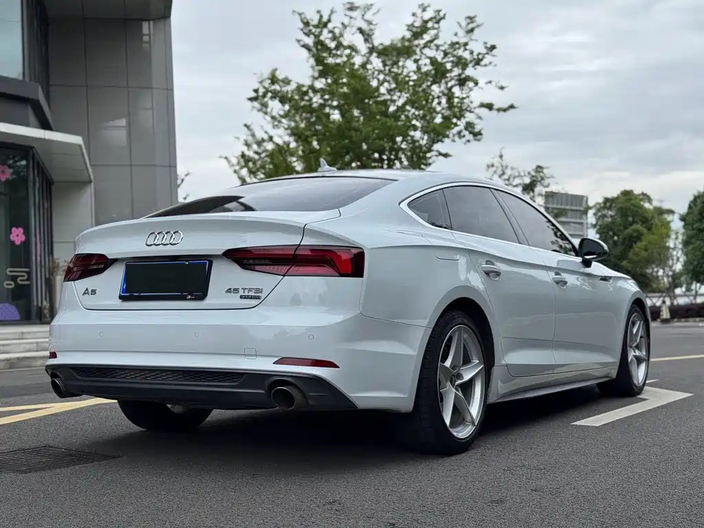 Audi A5 2018 — фото 9