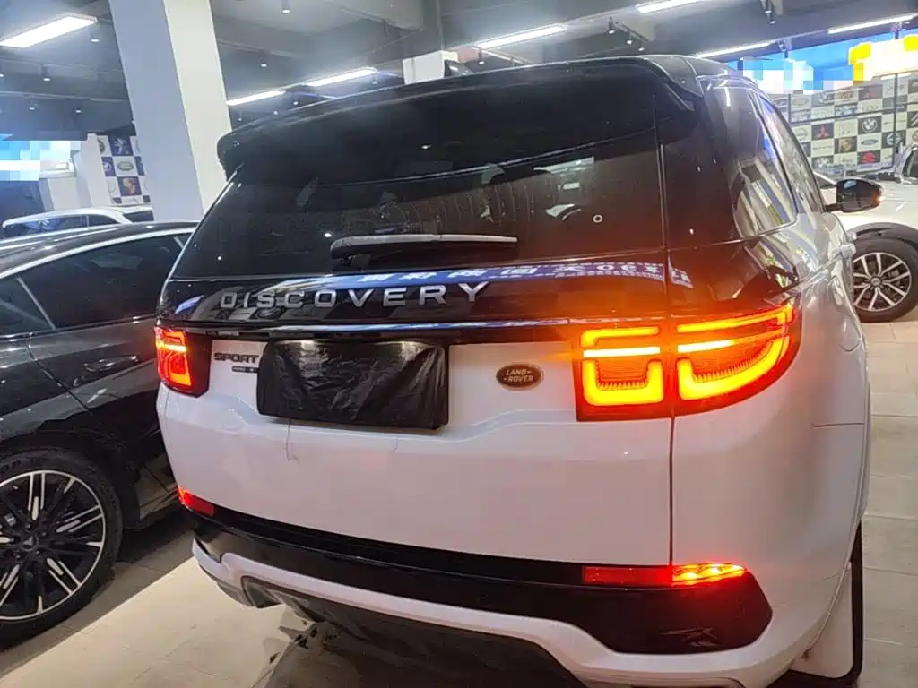 Land Rover Discovery Sport 2021 — фото 6