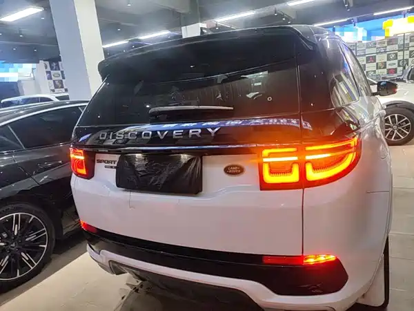 Land Rover Discovery Sport 2021