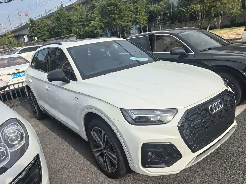 Audi Q5L 2023 — фото 4