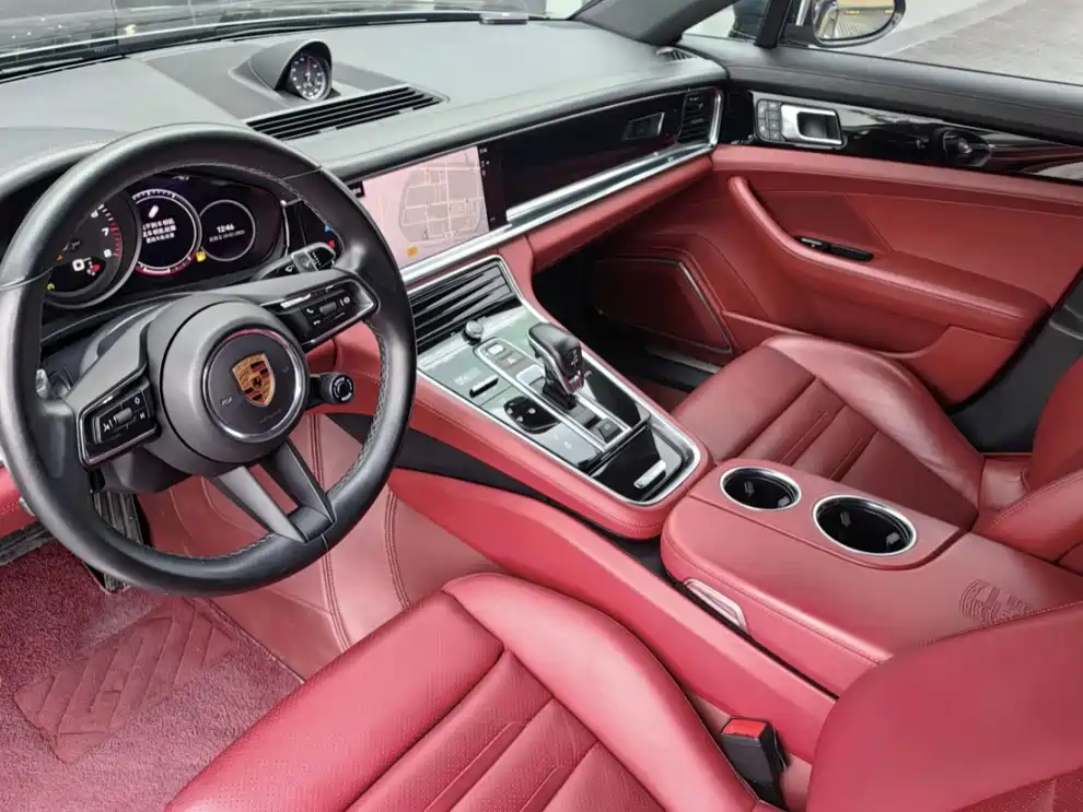 Porsche Panamera 2022