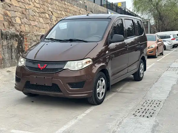 Wuling Hongguang 2018