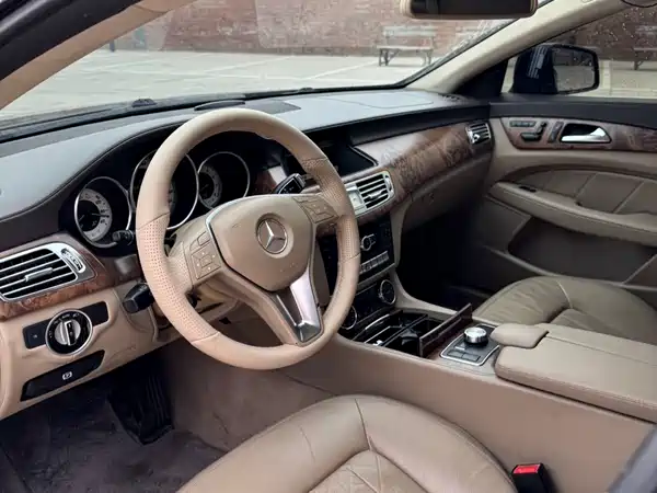 Mercedes-Benz CLS 2012