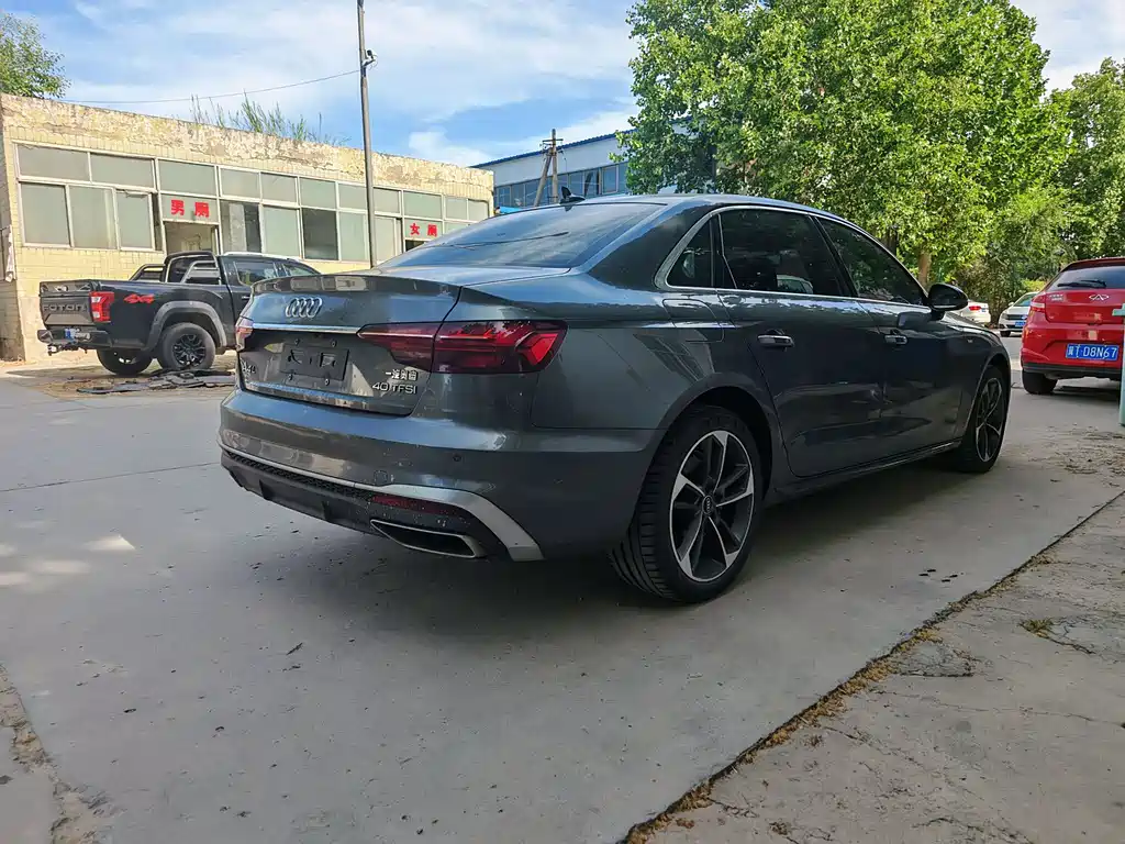 Audi A4L 2023