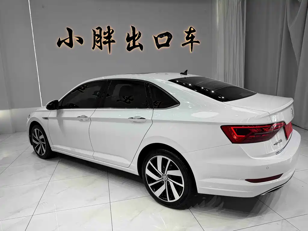 Volkswagen Sagitar 2022