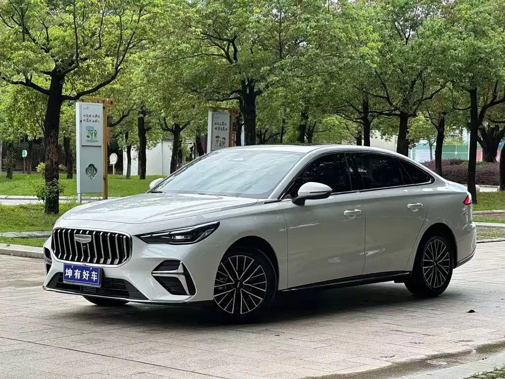 Geely Emgrand 2025