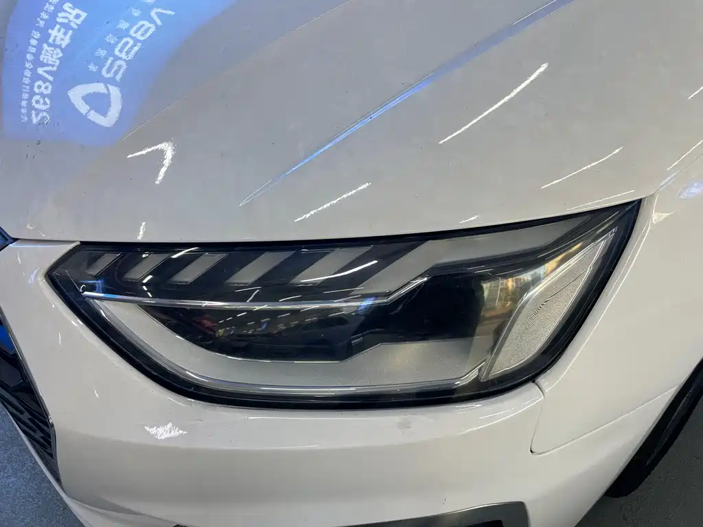 Audi A4L 2020