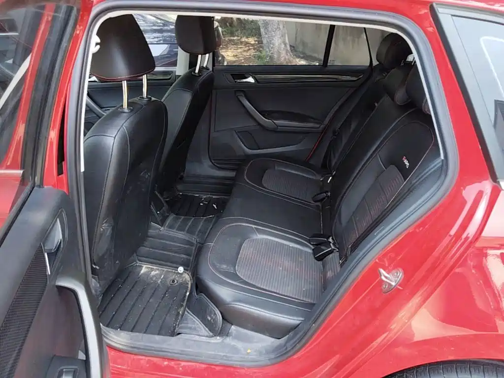 Skoda Rapid Spaceback 2018 — фото 24