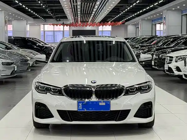 BMW 3 Series 2021