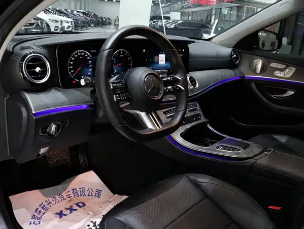 Mercedes-Benz E-Class 2022