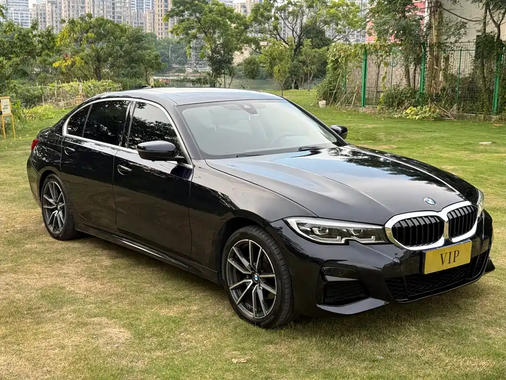 BMW 3 Series 2021