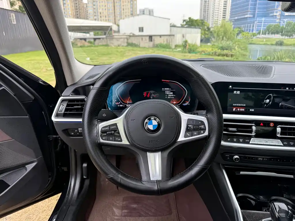 BMW 3 Series 2021 — фото 10