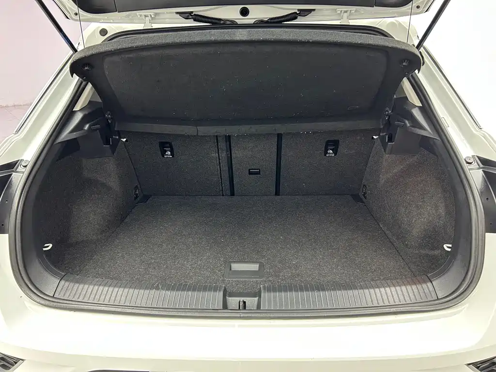 Volkswagen T-Roc 2022 — фото 19