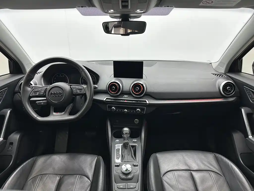 Audi Q2L 2022