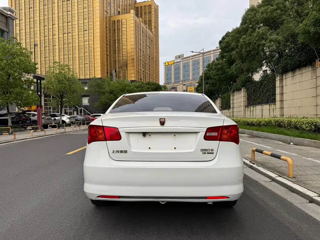Roewe 350 2016