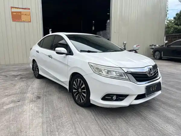 Honda Crider 2015