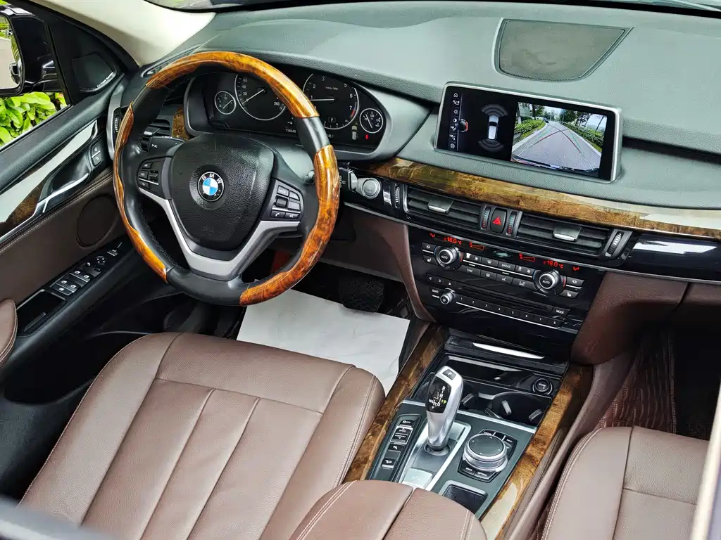BMW X5 2017 — фото 11