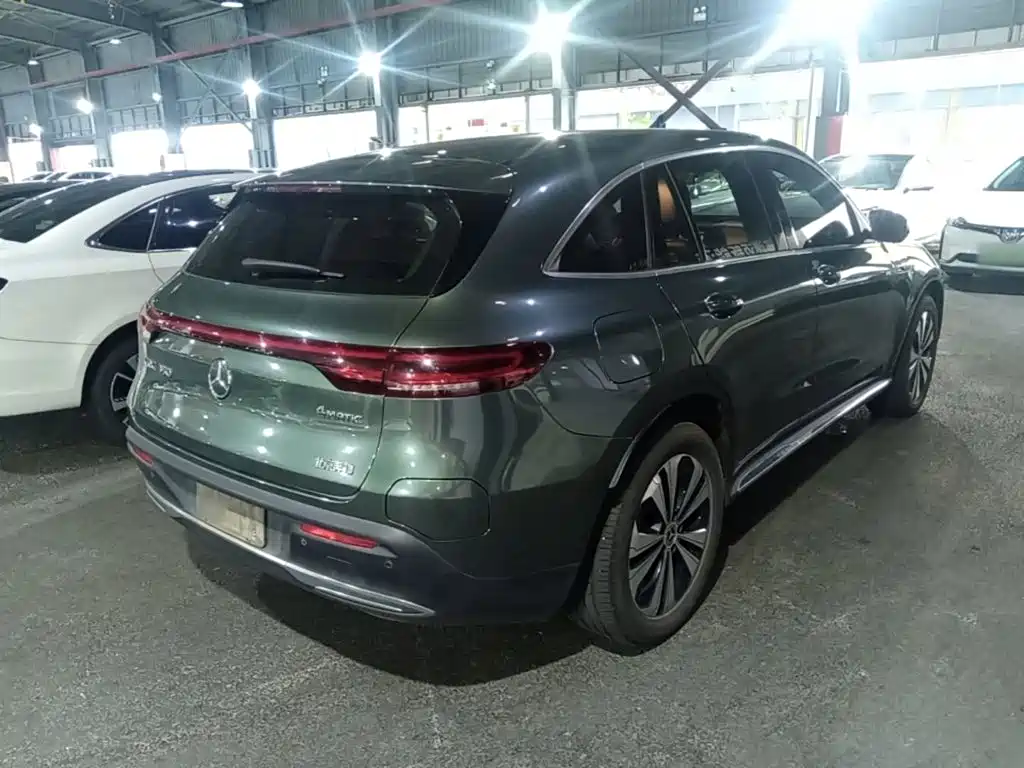 Mercedes-Benz EQC 2021