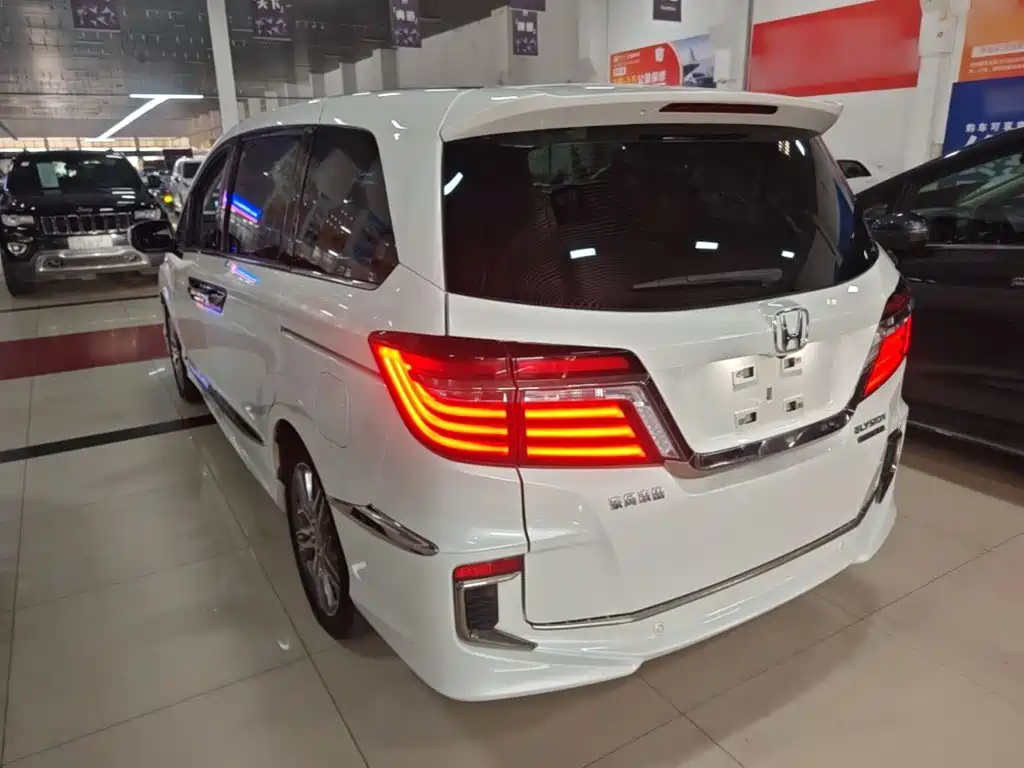 Honda Elysion 2022