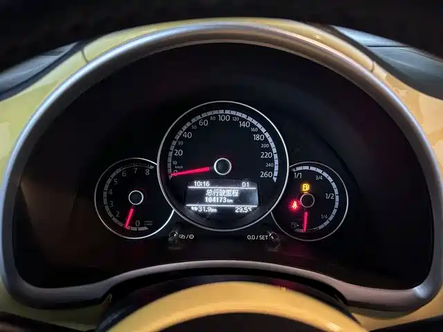 Volkswagen Beetle 2013
