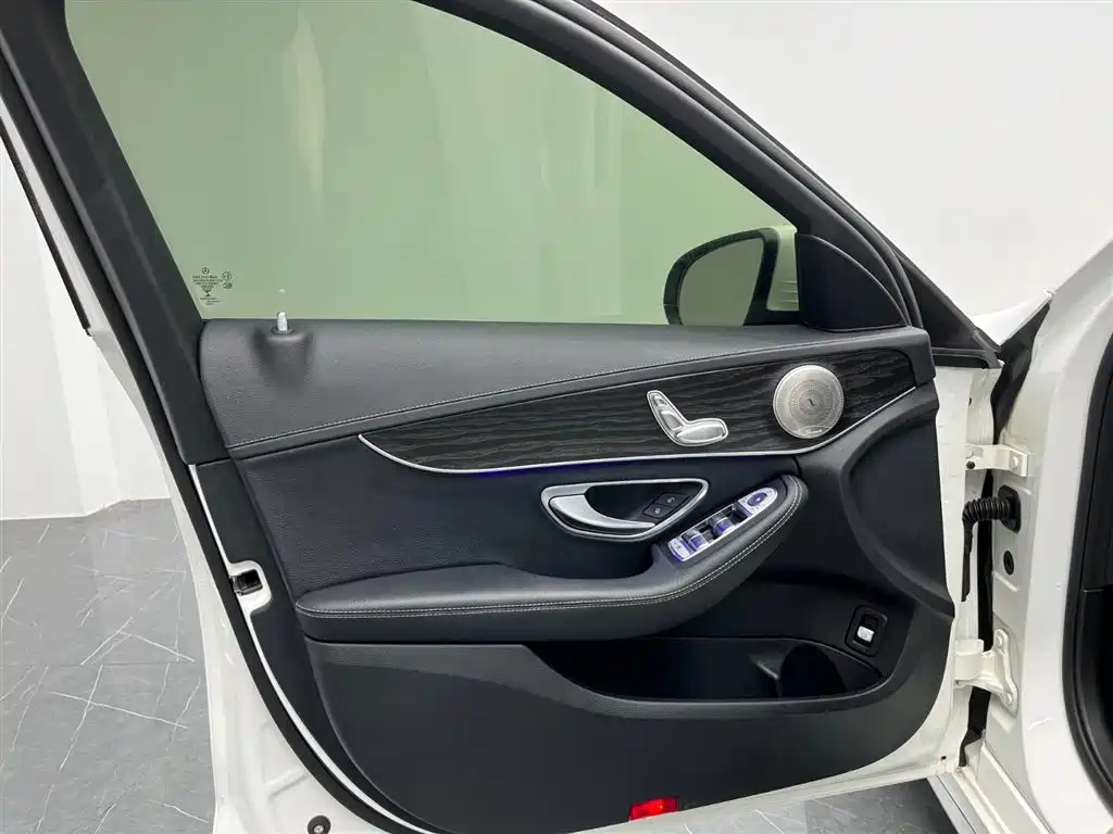 Mercedes-Benz C-Class 2021 — фото 12