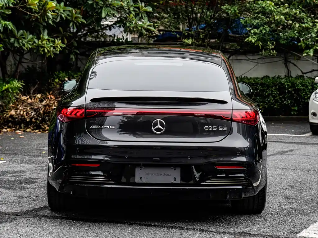 Mercedes-Benz EQS AMG 2023 — фото 5